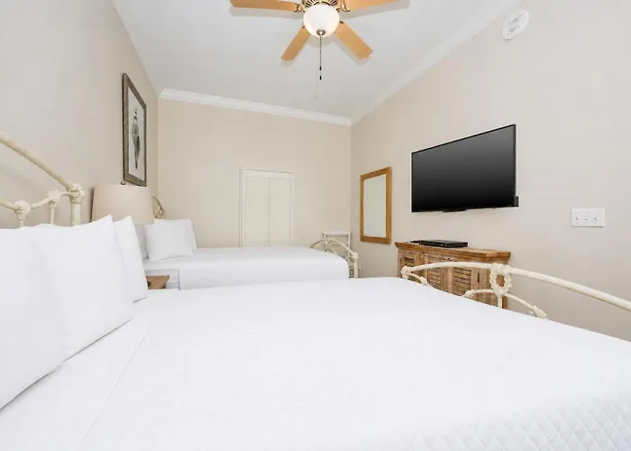 Phoenix 803 Apartment *